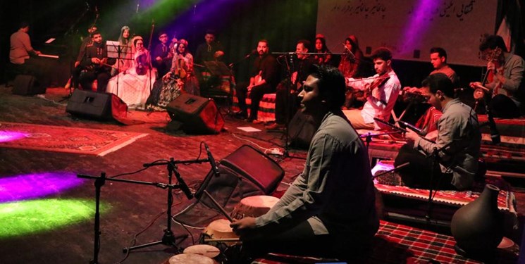 نوای فرهنگ و هنر اقوام بومی در تالار حافظ شیراز طنین‌انداز شد