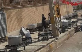 ۱۲ هزار پرس غذای نذری توسط حسینیه قشقایی توزیع شد